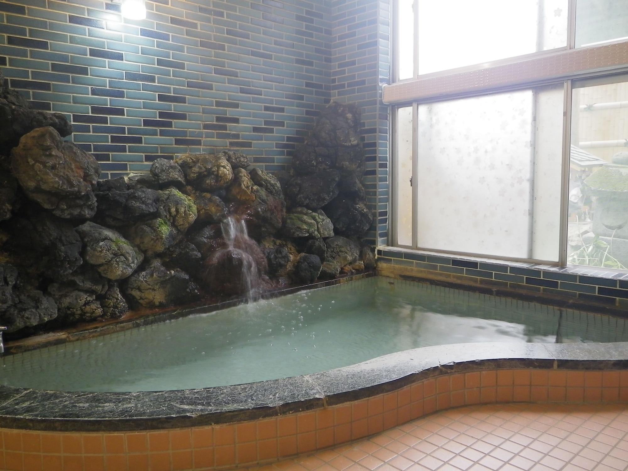 Ryokan Chuokan Shimizuya 2*